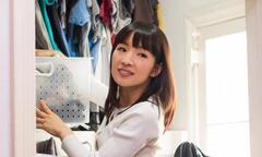 Nhà của 'thánh nữ dọn dẹp' rất bừa bộn, các bà nội trợ thở phào
