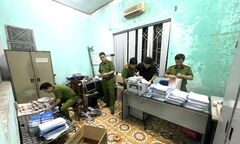 Trong đêm, công an khám xét hai trung tâm đăng kiểm tại Đà Nẵng
