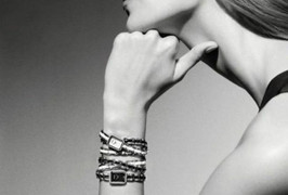 Đố bạn tìm lỗi photoshop trong ảnh này chỉ với 3 giây