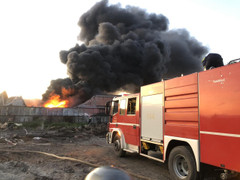 Cháy nhà máy bao bì ở Quảng Ngãi