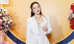 Lý Nhã Kỳ xuất hiện tươi tắn, kiều diễm sau khi bị chê xuống sắc