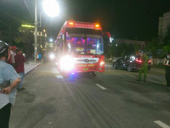 Xe khách Hồng Sơn va chạm với xe máy, 2 người tử vong: Tài xế đi vào đường cấm