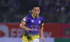 Văn Quyết xin lỗi, trọng tài chấp nhận bỏ qua