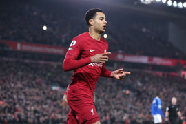 Liverpool đánh bại Everton, HLV Jurgen Klopp lập kỷ lục