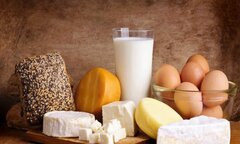 Sữa kỵ với thực phẩm nào?