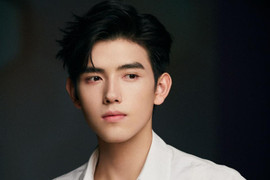 Lộ ảnh nhạy cảm, danh tiếng Trần Phi Vũ lập tức chạm đáy 