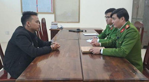 Lời khai của kẻ dùng súng cướp điện thoại ở cửa hàng Thế giới di động