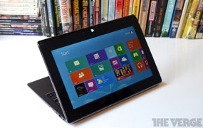 Những laptop có thiết kế kỳ quặc nhất