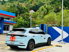 Thi nhau xuyên Việt nhằm thử thách ô tô điện VinFast VF 8