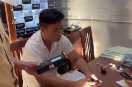 Tài xế ô tô có nồng độ cồn, chạy lấn làn tông xe máy khiến 2 cha con tử vong