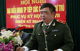 Ông Đỗ Hữu Ca từng giữ những chức vụ gì trước khi nghỉ hưu và bị tạm giữ?