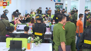 Mạo danh công ty luật gây rối con nợ; Phát hiện lô mô tô 'vô chủ'