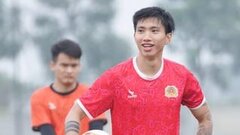 Đoàn Văn Hậu lập kỷ lục mới trong màu áo CA Hà Nội