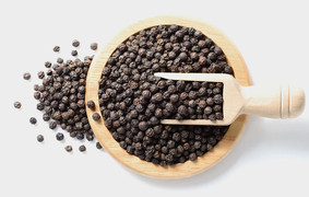 Giá tiêu hôm nay 24/2: Tăng nhẹ 500 đồng/kg