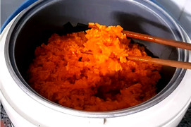 Cách nấu xôi gấc ngon