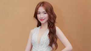 Bị đồn có ‘người mới’, Hòa Minzy bức xúc lên tiếng