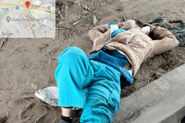 Hà Nội: Truy tìm tài xế xe phân khối lớn đâm gãy chân nữ lao công rồi bỏ chạy