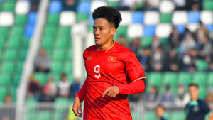 HLV Troussier gọi thêm tài năng U20 lên U23 Việt Nam