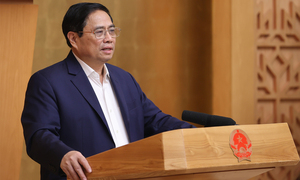 Thủ tướng: Tiếp tục tháo gỡ khó khăn của thị trường bất động sản, trái phiếu