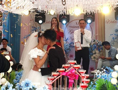 Đám cưới đồng tính nữ đầu tiên ở Nghệ An gây xôn xao