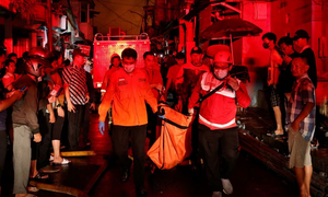 Cháy lớn trạm nhiên liệu ở Indonesia, 67 người thương vong