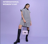 Nhờ bị bắt nạt trên mạng cô gái trở thành người nổi tiếng