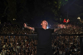 Tuấn Hưng trích 10% hợp đồng tất cả show diễn để ủng hộ người nghèo