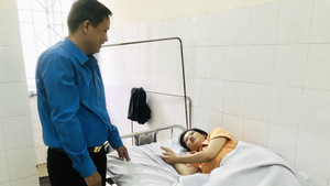 Đình chỉ một tháng đối với giám đốc nước ngoài hành hung nữ công nhân