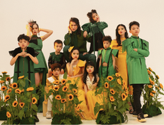 Siêu mẫu Đình Quyền cùng dàn mẫu nhí gửi thông điệp đặc biệt ngày 8/3