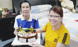 Người phụ nữ chăm sóc NSƯT Vũ Linh suốt 10 năm cuối đời