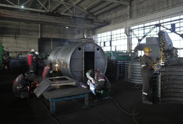 Nhà máy thép Ukraine tích cực sản xuất boong-ke cho tiền tuyến