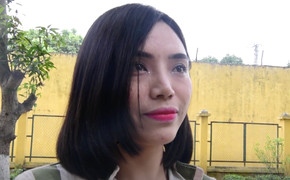 Nữ phạm nhân bật khóc khi cán bộ trại giam hát 'Gánh mẹ' trong ngày 8/3