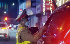 Cảnh sát sẽ hóa trang xử lý nồng độ cồn gần các nhà hàng, quán ăn