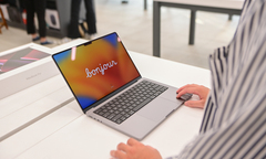 MacBook Pro M2 2023 mở bán tại Việt Nam, cao nhất hơn 90 triệu đồng