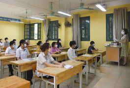 Xét tuyển học bạ vào lớp 10: 'Sửa điểm dễ như chơi'