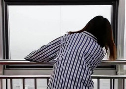 Ba lần trượt thạc sĩ, cô gái trầm cảm phải nhập viện tâm thần điều trị