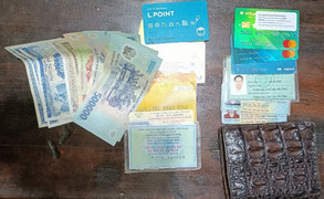 Nhặt được đồ rơi, nhân viên Điện lực Nam Từ Liêm trả lại cho người bị mất 