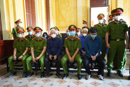 Cựu Tổng Giám đốc Ngân hàng Đông Á Trần Phương Bình hầu tòa trong vụ án thứ 4