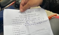 Phụ huynh 'nhẹ gánh' sau thông báo dừng yêu cầu xác nhận cư trú
