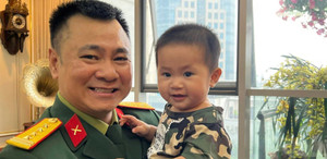 Sao Việt 18/3: Tự Long khoe con trai, Lan Phương hạnh phúc với vai diễn mới