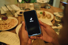 Vì sao các nước muốn cấm TikTok? 