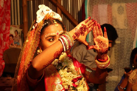 Chú rể cuốc bộ 28km xuyên đêm để lấy vợ