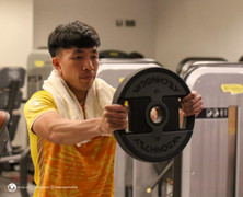 Đội tuyển U23 Việt Nam tập luyện hăng say khi vừa đặt chân đến Doha, Qatar