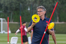 HLV Troussier siết kỷ luật, U23 Việt Nam luyện 'bài tủ' đấu U23 Iraq