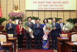Thủ tướng phê chuẩn kết quả bầu, bãi nhiệm Phó Chủ tịch Hà Nội
