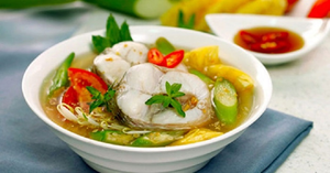 Cách nấu canh chua cá lóc chuẩn vị, không tanh
