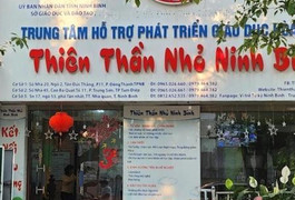 Cô giáo tát liên tiếp vào đầu trẻ chậm phát triển