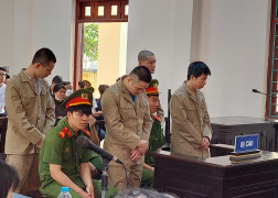 Vĩnh Phúc: Phạt tù nhóm cưỡng đoạt tiền của CSGT