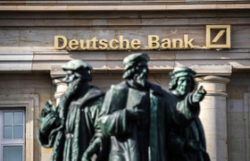 Thêm một ngân hàng lớn phương Tây gặp rắc rối