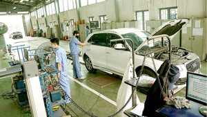 Infographic: Chu kỳ đăng kiểm ô tô mới nhất, những mốc thời gian chủ xe phải nhớ